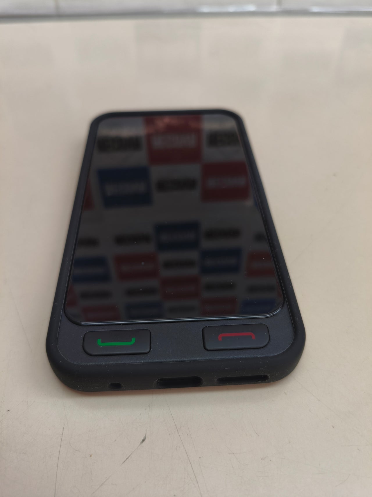 SPC Zeus 2, smartphone para mayores, 5", modo fácil, carcasa