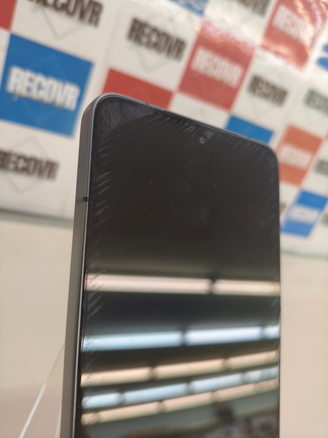 Xiaomi POCO F7 Pro, 12+256 GB, AMOLED 2K 120 Hz, Snapdragon 8 Gen 3, negro
