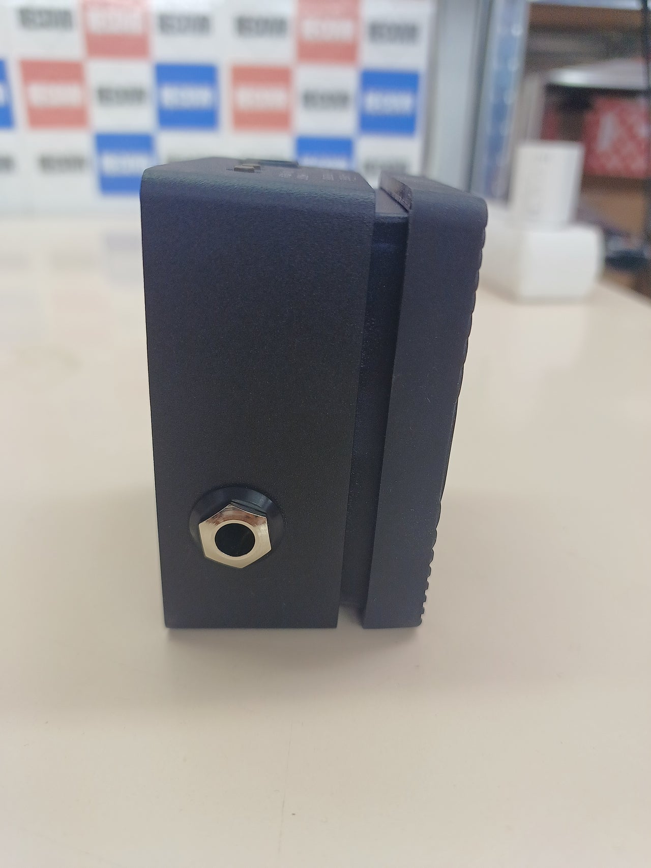 Afinador de pedal Korg Pitchblack para bajo