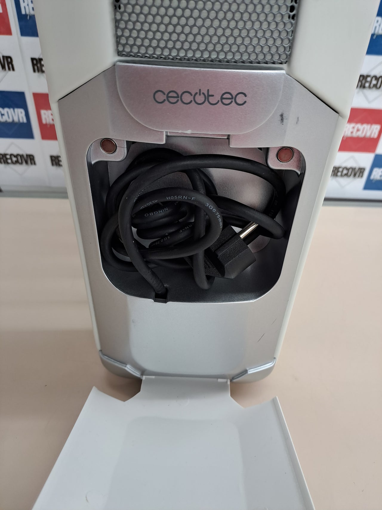 Radiador aceite 1500 W 7 módulos – Cecotec