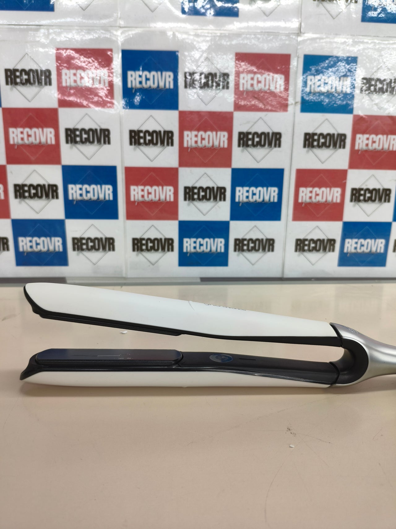 Plancha pelo profesional rápida sin daño ghd Chronos blanca