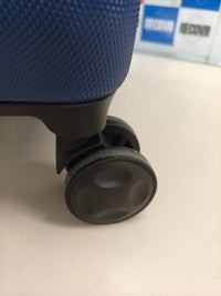Maleta de viaje rígida de 68 cm.