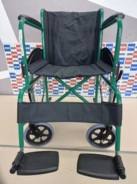 Mobiclinic®, Silla de ruedas, Autopropulsable, Plegable, Alcazaba, Asiento 46 cm, Sistema subebordillos, Reposabrazos acolchados, Reposapiés abatibles, Antipinchazos