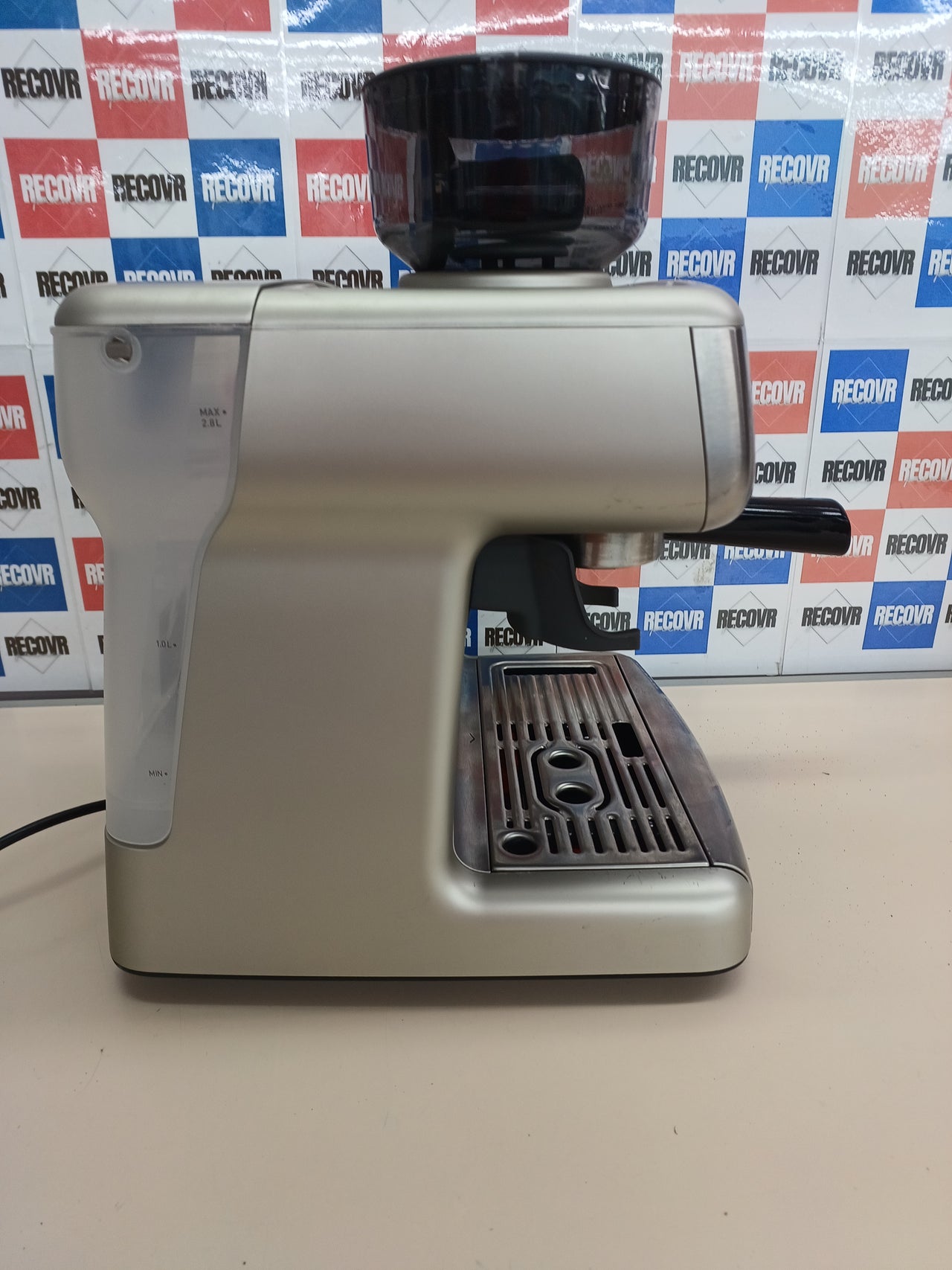 Cafetera espresso con molinillo 15 bares 2,8 L – Breville