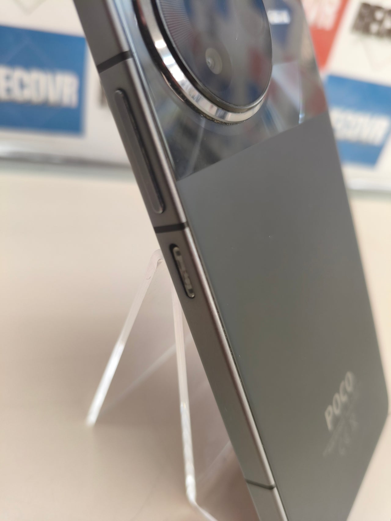 Xiaomi POCO F7 Pro, 12+256 GB, AMOLED 2K 120 Hz, Snapdragon 8 Gen 3, negro