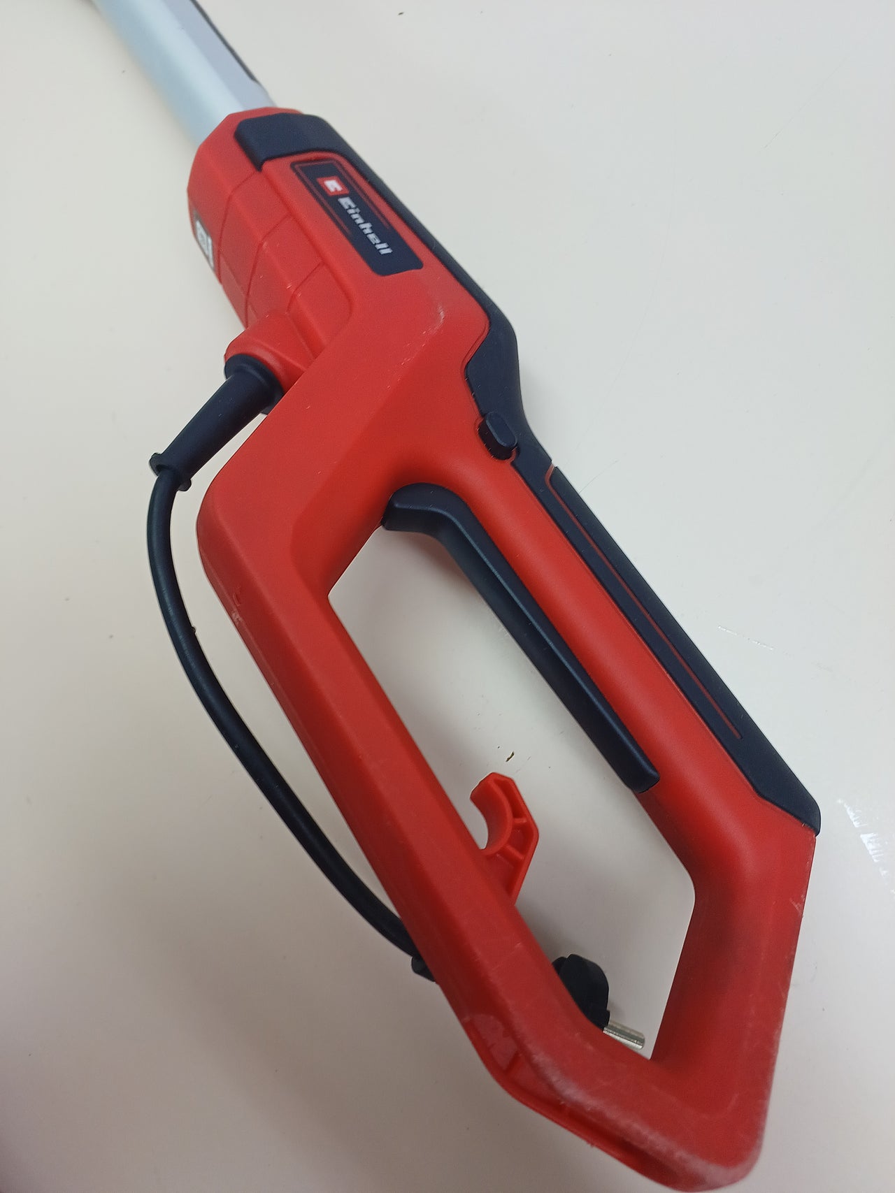 Podadora altura eléctrica 750W 18 cm Einhell