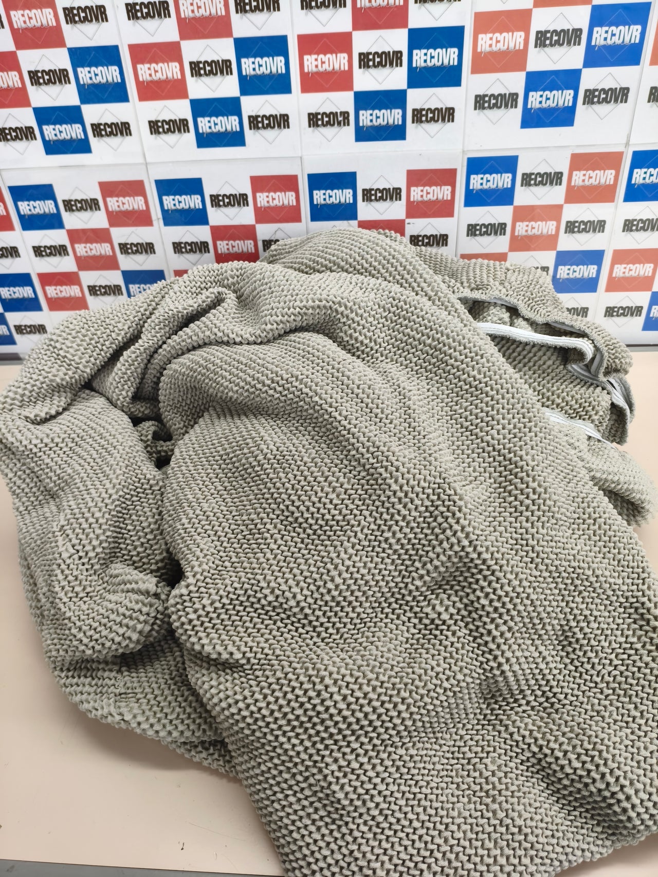 Funda elástica  gris claro jacquard algodón