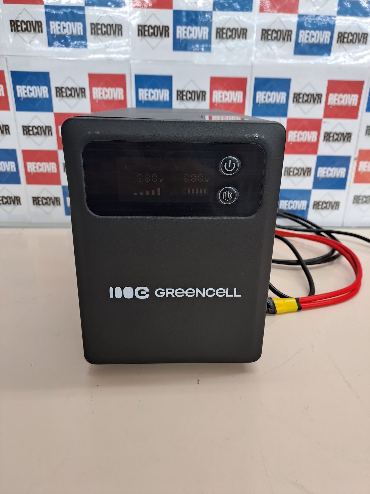 Sistema de energía de respaldo 1500VA con batería para cortes de luz