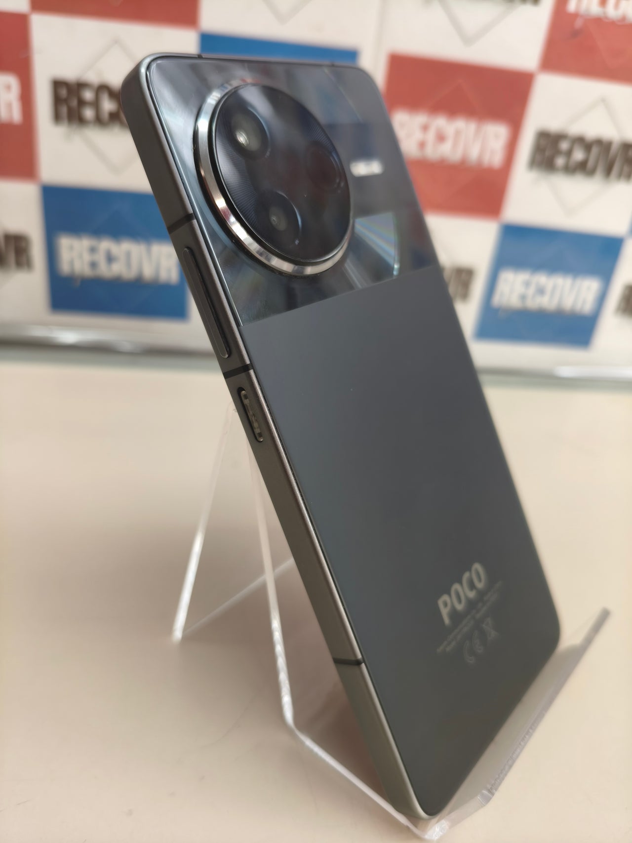 Xiaomi POCO F7 Pro, 12+256 GB, AMOLED 2K 120 Hz, Snapdragon 8 Gen 3, negro