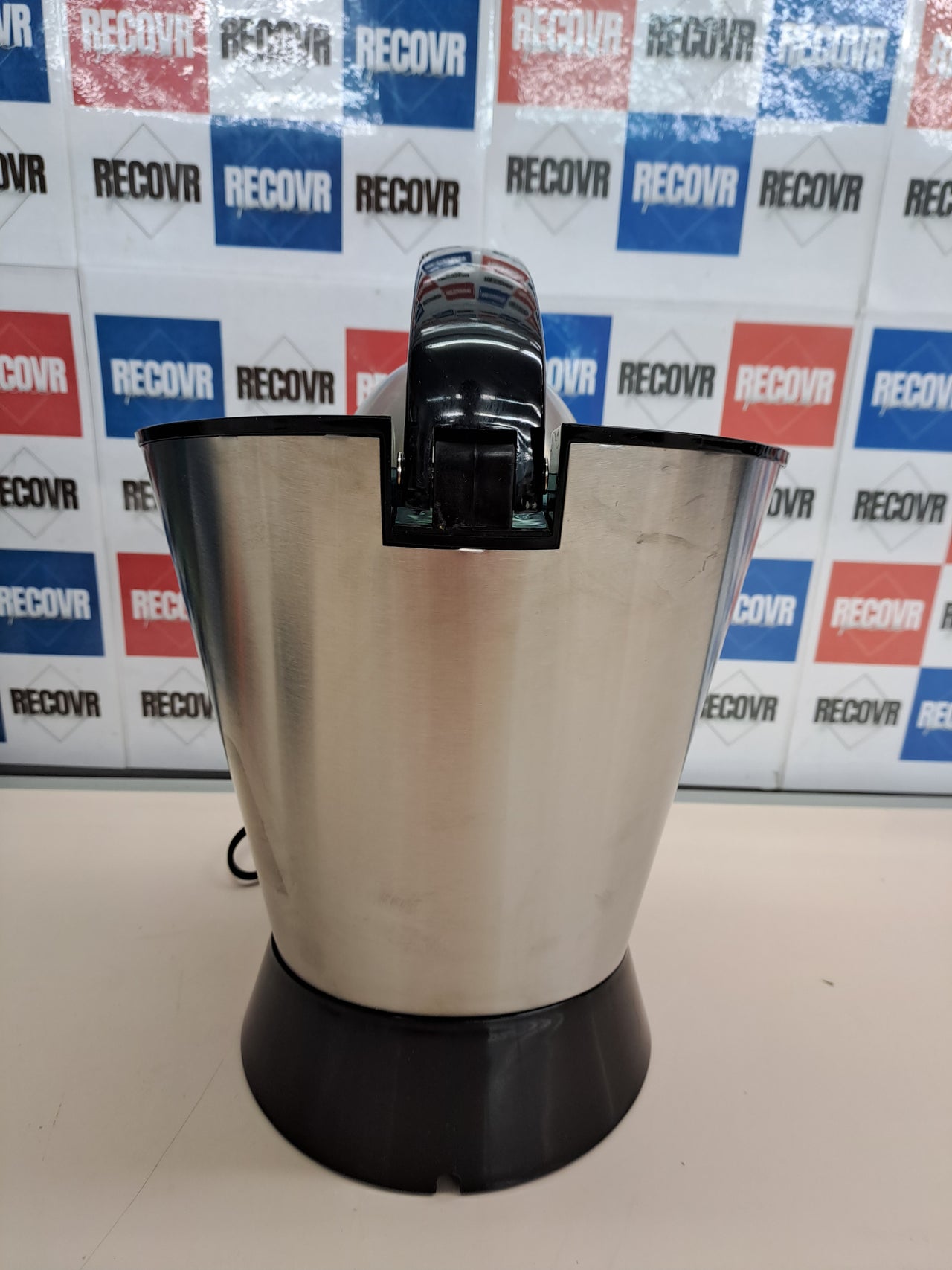 Exprimidor 600W brazo acero inox antigoteo Cecotec