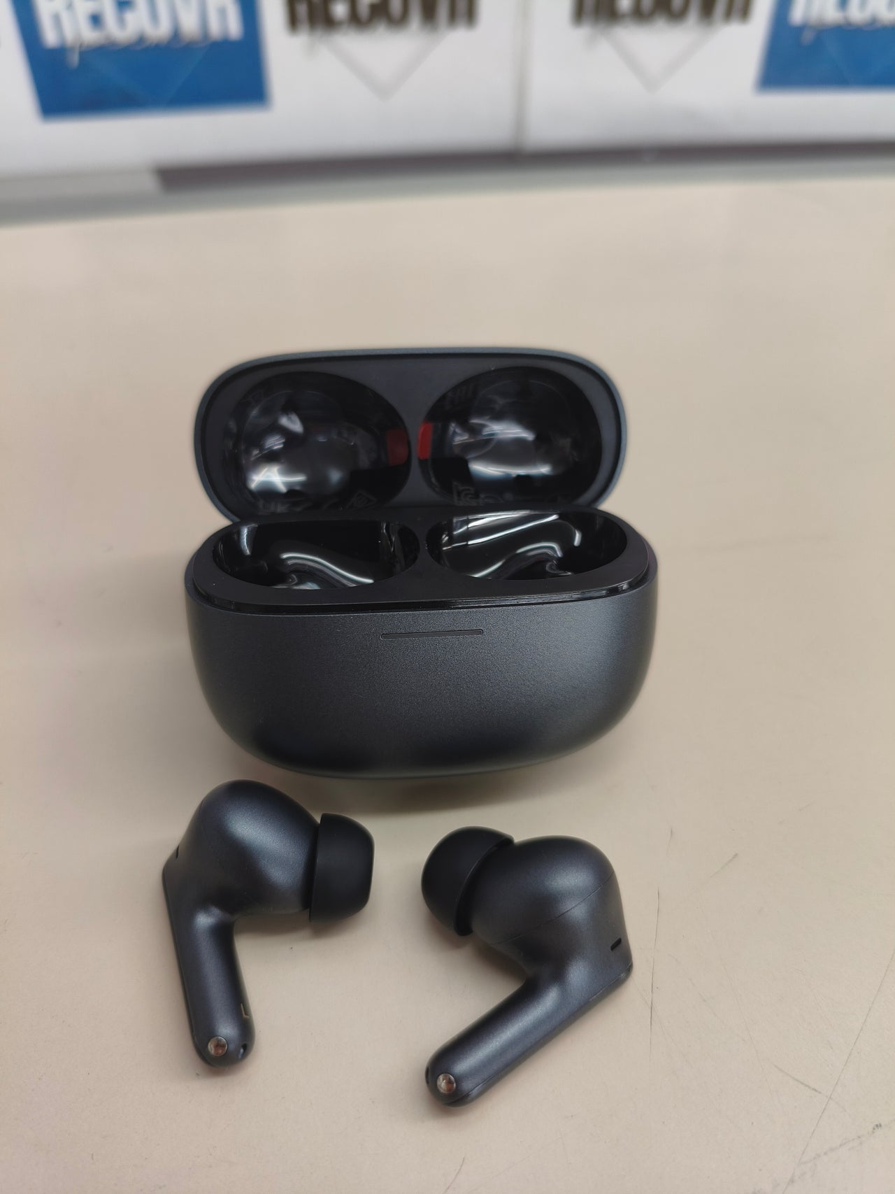 Auriculares Xiaomi Redmi Buds 6 Pro inalámbricos con cancelación de ruido negros 36h autonomía