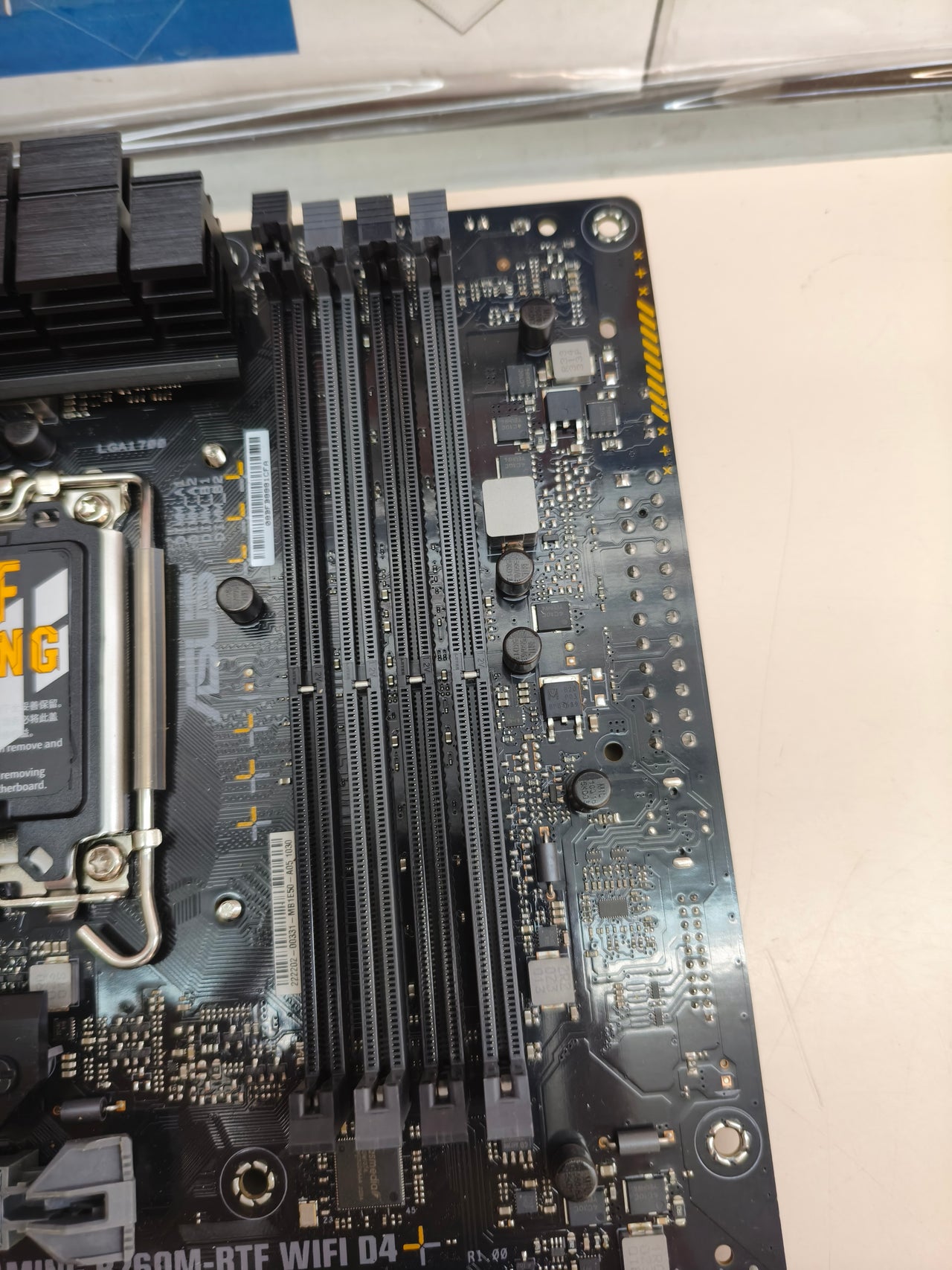 Placa base ASUS TUF Gaming B760M-BTF Gen 2