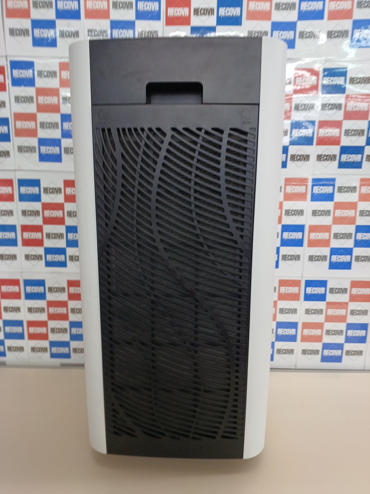 Purificador de aire para habitaciones Amazon Basics