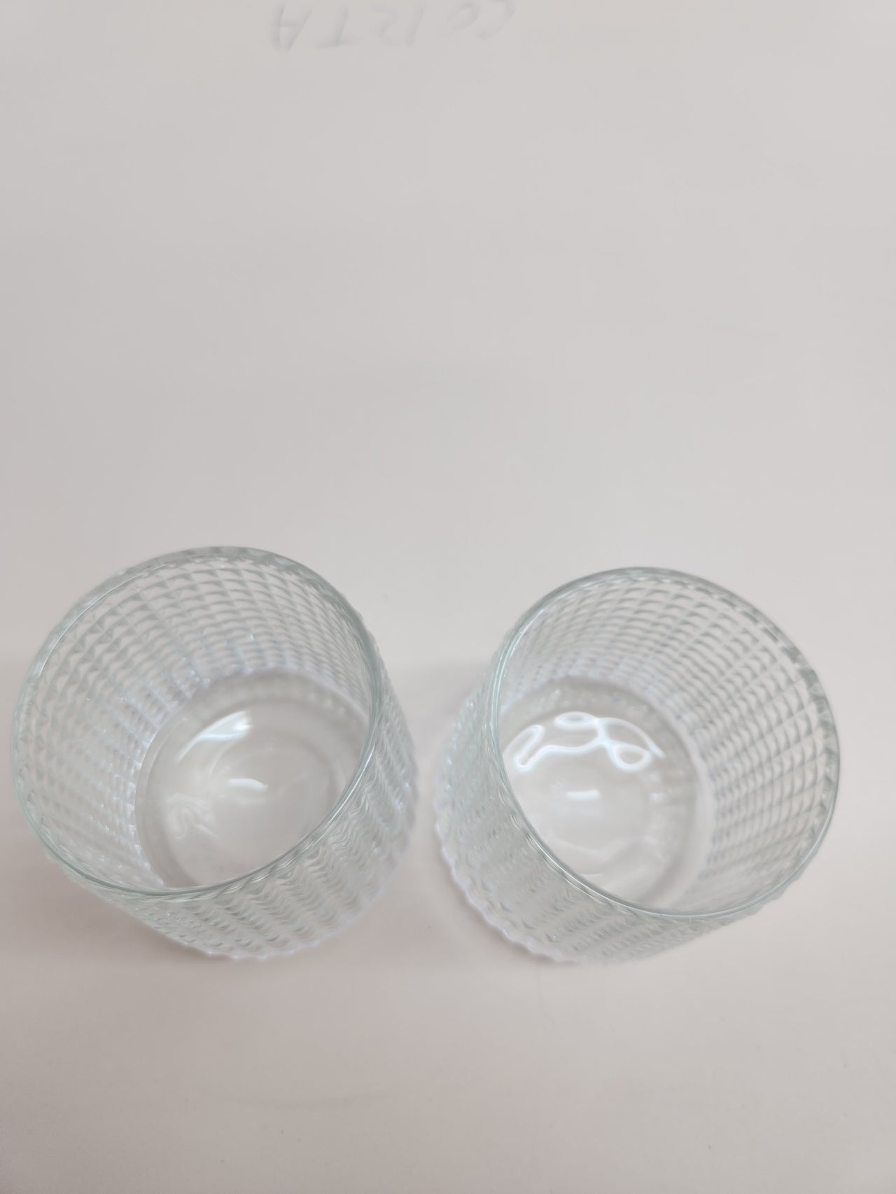 Juego 2 Vasos de Whisky 160 ml, Vaso Whisky La Superficie de La Mesa Puede Girar 360 Grados, Relax y Descomprimir para Hombres, (Superficie Curvo-Borde Dorado) Xfeyaqlo