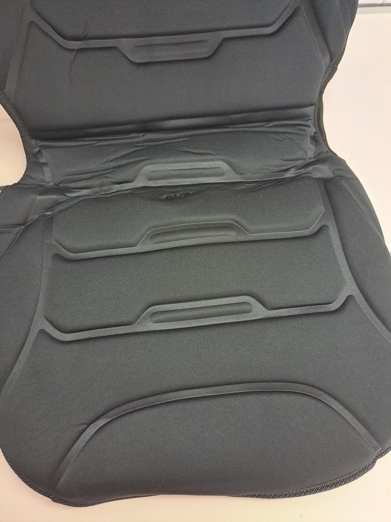 Asiento masajeador calor 8 nodos vibración COMFIER
